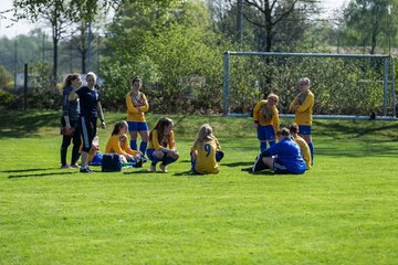 Bild 227 - B-Juniorinnen Bramstedter TS - SSV Hennstedt : Ergebnis: 3:7